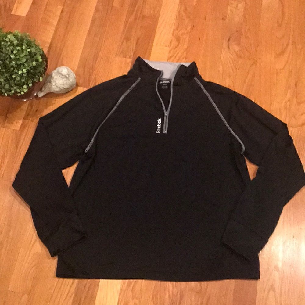 Reebok Pullover with 3/4 zipper - S